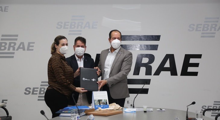 Prefeitura e Sebrae firmam parceria para implantação do programa ‘Cidade Empreendedora’