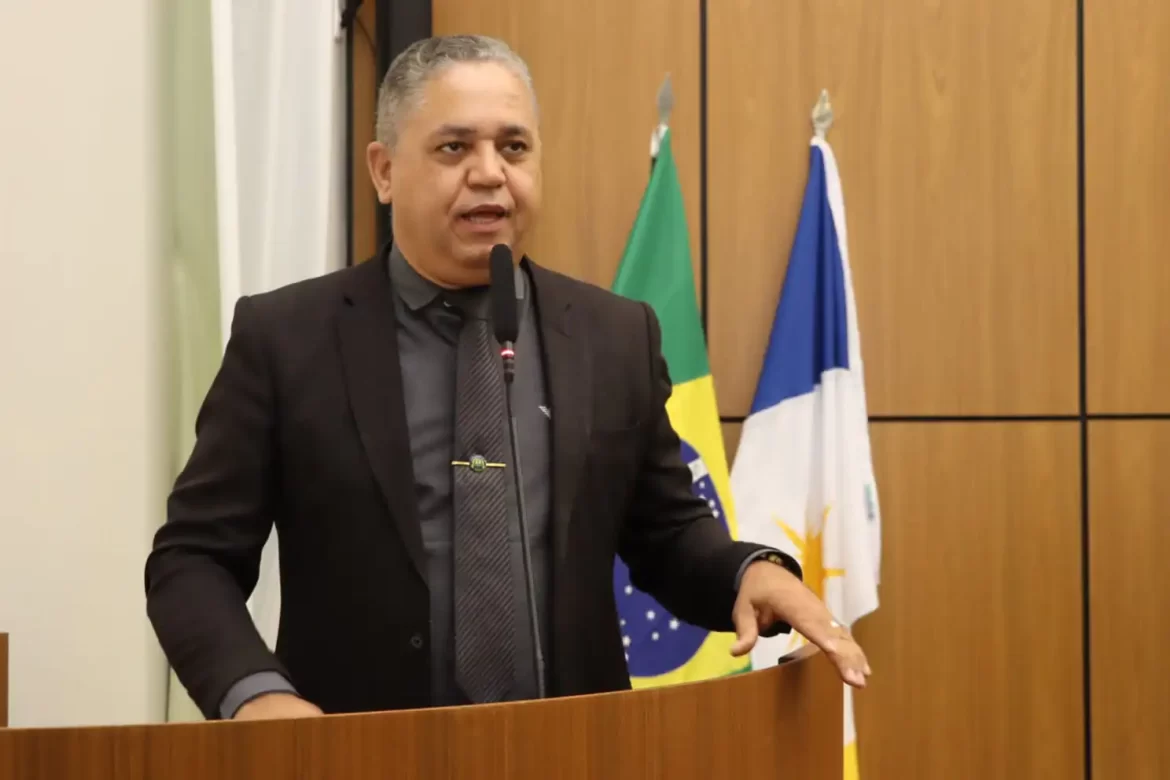 Vereador Eudes Assis responde às demandas locais com ações concretas em Palmas