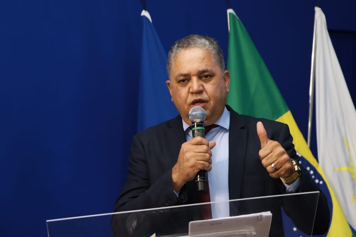 Vereador propõe redução da carga horária para Assistentes Sociais do Quadro Geral de Palmaspara 30 horas semanais.