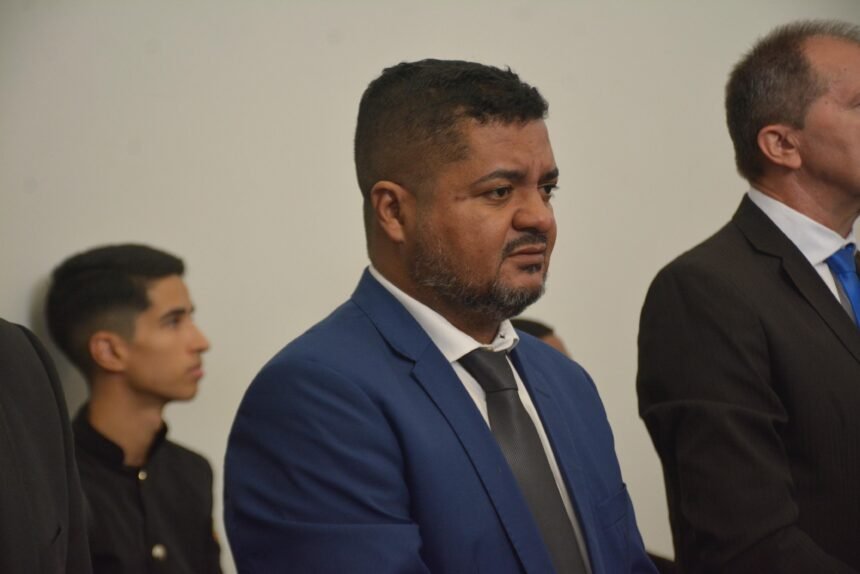 Parlamentar solicita desocupação de quiosque invadido em praça do Aureny IV, em Palmas