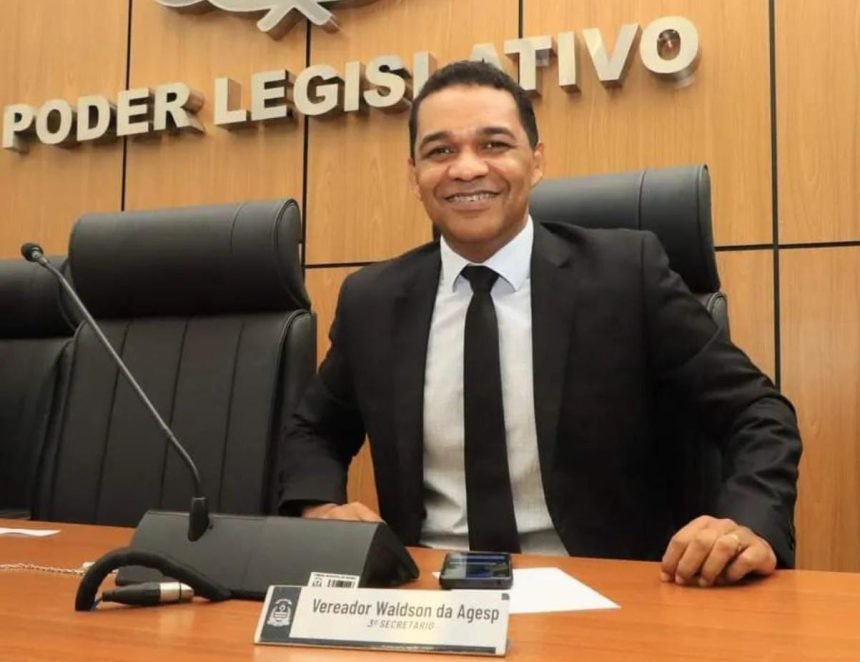 Vereador Waldson da Agesp solicita substituição de luminárias por LED na quadra 1.404 Sul em Palmas