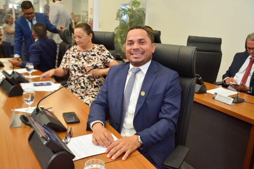 Vereador Josmundo solicita construção de praça pública na 607 Norte, em Palmas