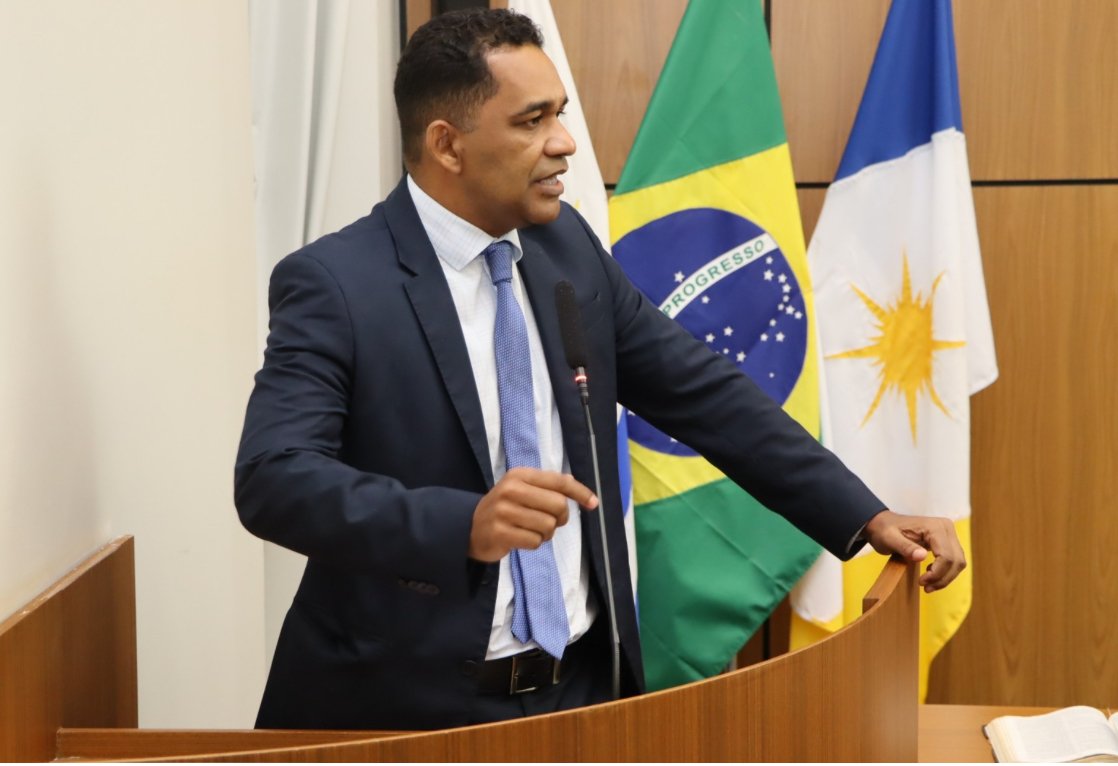 Vereador Waldson da Agesp tem aprovado requerimento para reforma da quadra poliesportiva da 405 Norte em Palmas