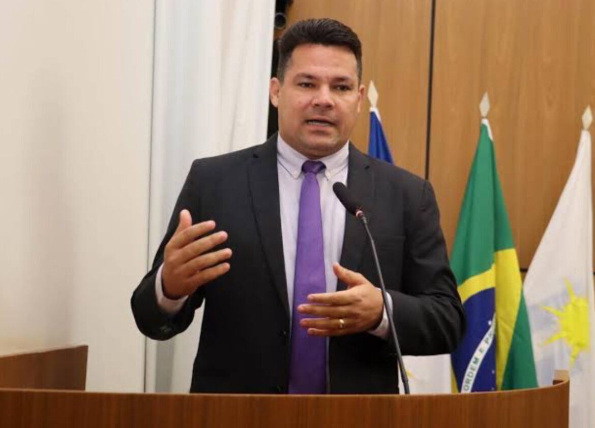 Vereador Walter Viana responde críticas e expõe panorama da saúde em Palmas