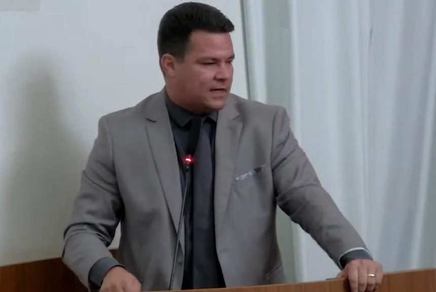 Vereador Walter Viana defende merenda de qualidade para as crianças em Palmas e rebate críticas da oposição