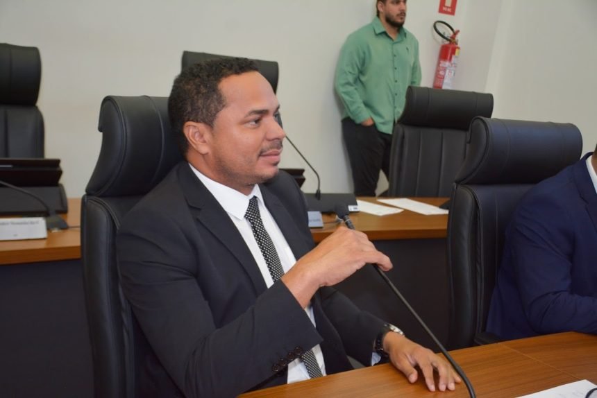 Vereador Josmundo solicita patrolamento da estrada de acesso à Vila dos Pescadores, no Jardim Taquari