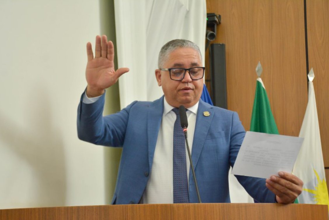 Eudes Assis toma posse como vereador em Palmas após licença de Waldson da Agesp para assumir secretaria