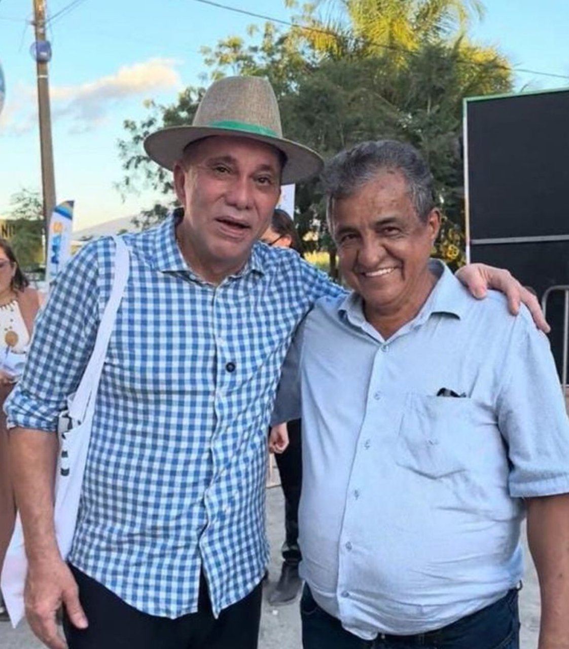 Amastha parabeniza Antônio Jorge Godinho por liderança no agronegócio e inauguração do novo tatersall