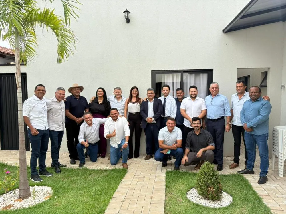 PPAMarilon Barbosa recebe Eduardo e vereadores em almoço para discutirem os Projetos de Leis LOA e PPA protocolados na Câmara