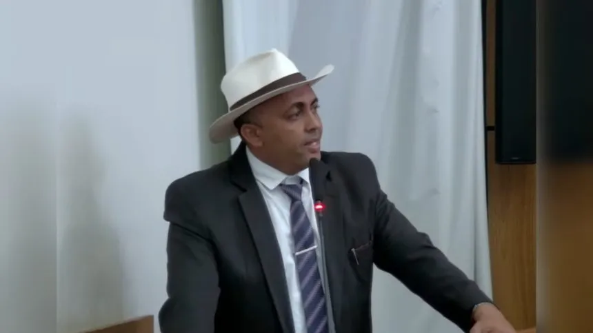 Vereador Dian Carlos requer que seja finalizada a construção da Unidade Básica de Saúde da na rua 32 no Aureny III