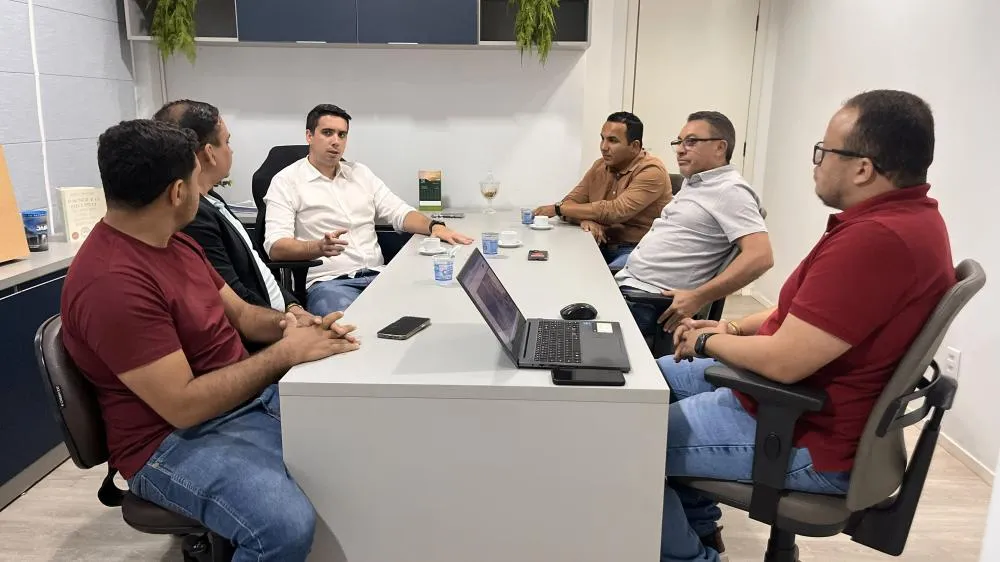 Marilon Barbosa se reúne com secretário municipal de desenvolvimento econômico para discutir construção de feira em Taquaruçu