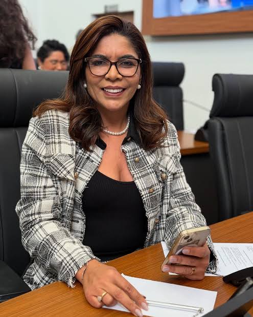 Vereadora Delma Freitas solicita mutirão de limpeza e poda na Quadra 1005 Sul, no Morada do Sol