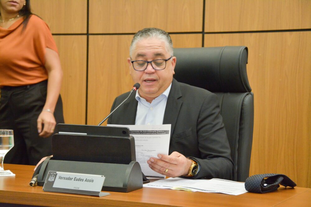 Vereador Eudes Assis solicita limpeza e roçagem em avenida entre o Sesc Norte e a Embrapa em Palmas