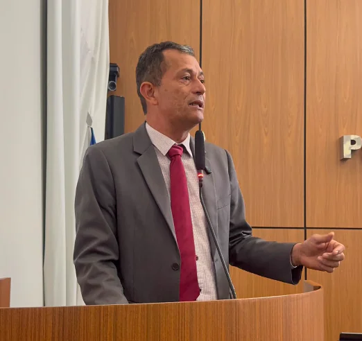 Vereador Zé Branquim solicita audiências à Prefeitura e ao Ministério Público para buscar solução às demandas dos comerciantes da Estação Apinajé