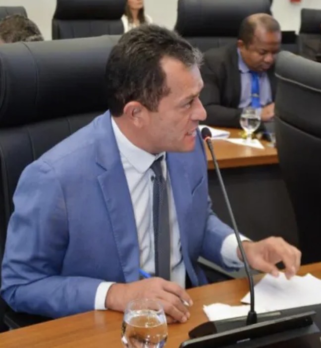 Vereador Zé Branquim solicita implantação de USF, praça, academia ao ar livre e campo de futebol na 607 Norte