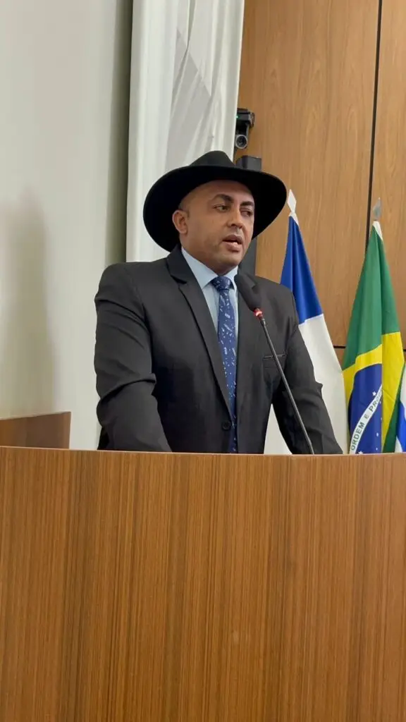 Vereador Dian Carlos solicita revitalização de praça na Arse 51 com instalação de academia ao ar livre em Palmas