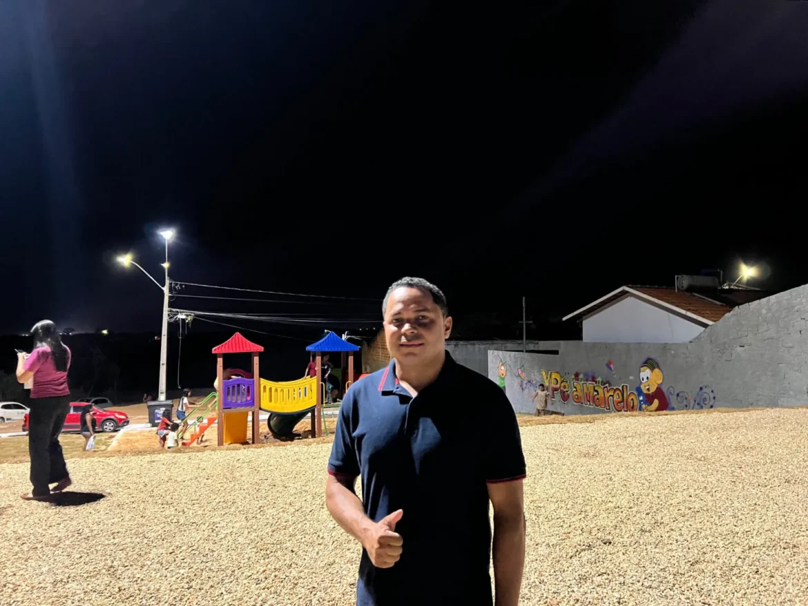 Vereador Josmundo participa da entrega de duas praças na região sul de Palmas