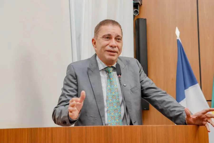 Parquinho público é transferido para o Jardim Ipê Amarelo após pedido de Carlos Amastha